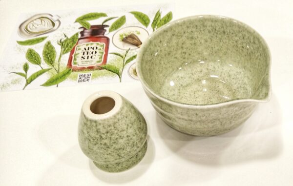 Bol Matcha y Soporte Chasen color verde moteado